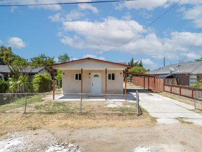 438 E Cedar Ave, Earlimart, CA, 93219