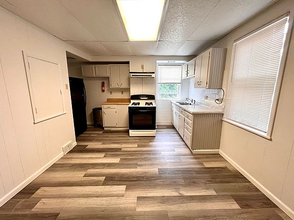 4th image of 1509 Hatteras St Floor 2