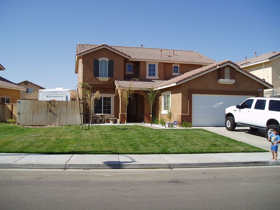 5 Bedroom/3 Bath w/ upgrades and premium lot