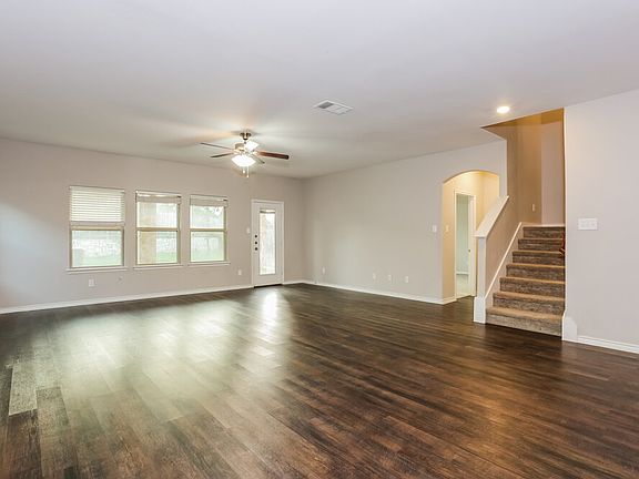 4th image of 3013 Colorado Dr
