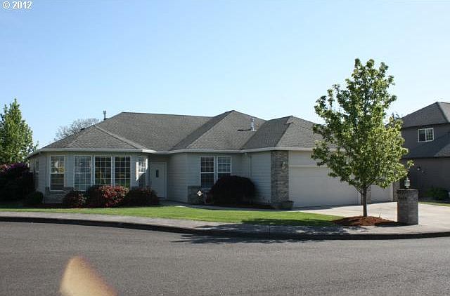 1st image of 4609 NW 135th Cir