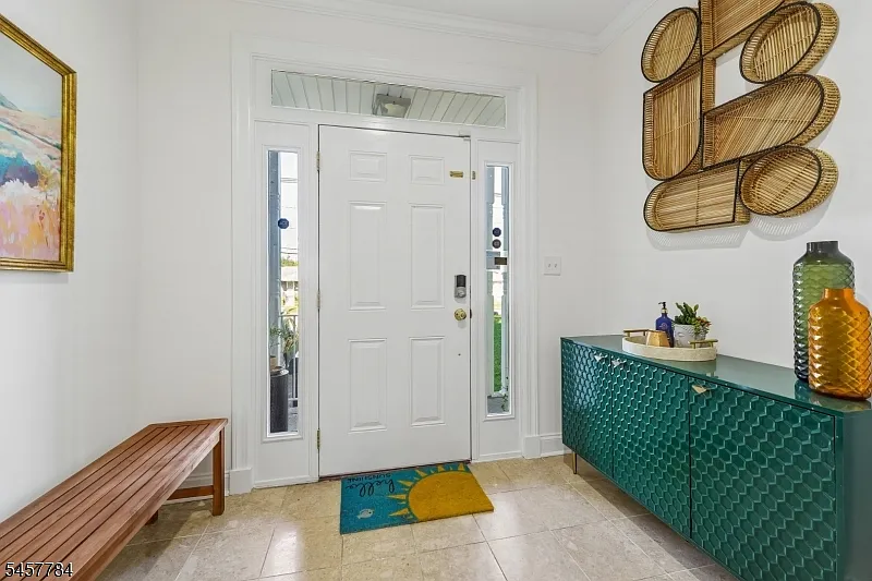 4 bed, 4.0 bath, $5,500 — Photo 3