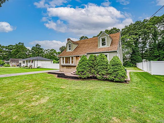 2nd image of 52 Summit Drive