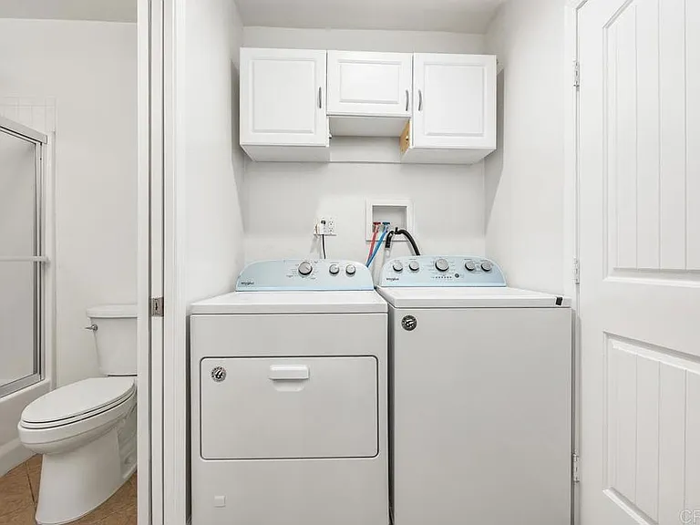 835 Barsby St #MAIN HOUSE — Photo 20