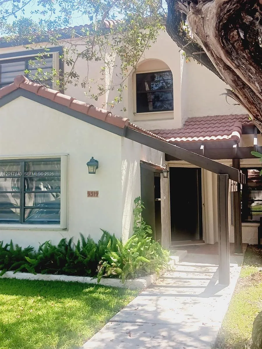 Building Photo - 9319 SW 123rd Avenue Ct
