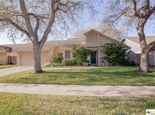 204 Fenway St, Victoria, TX 77904