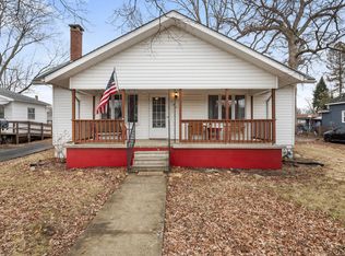 104 S College St, Potomac, IL 61865