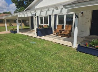 805 S Center St #A, Lockhart, TX 78644