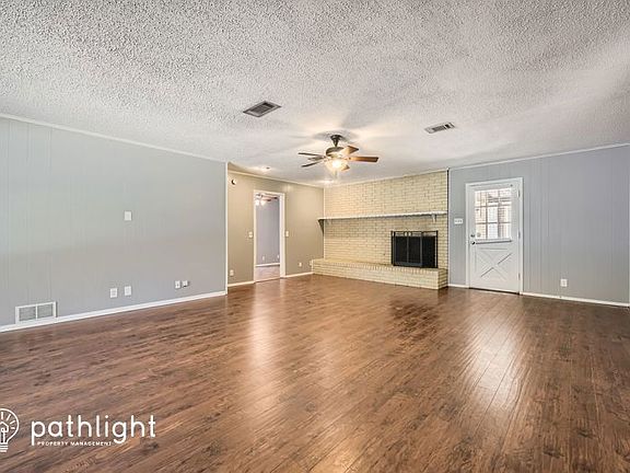 2nd image of 733 Kentwood Cir