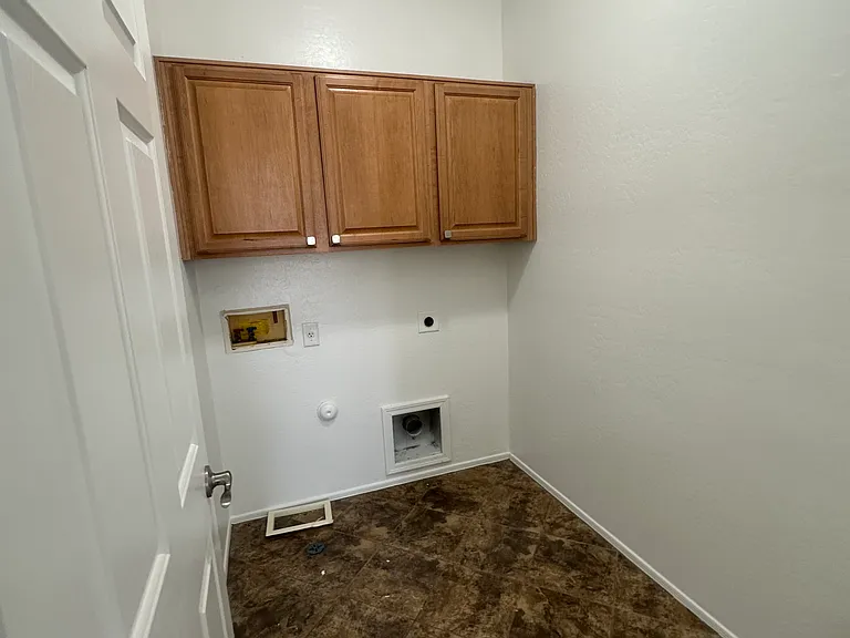 911 W Kowalsky Ln — Photo 10