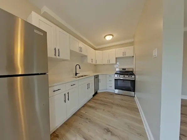 601 W. Deming Pl