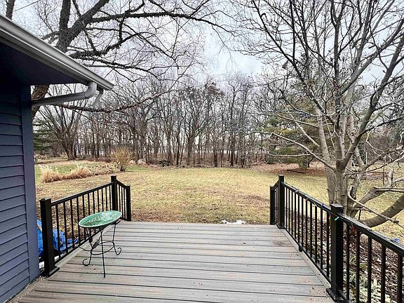 3rd image of 7402 Longmeadow Road