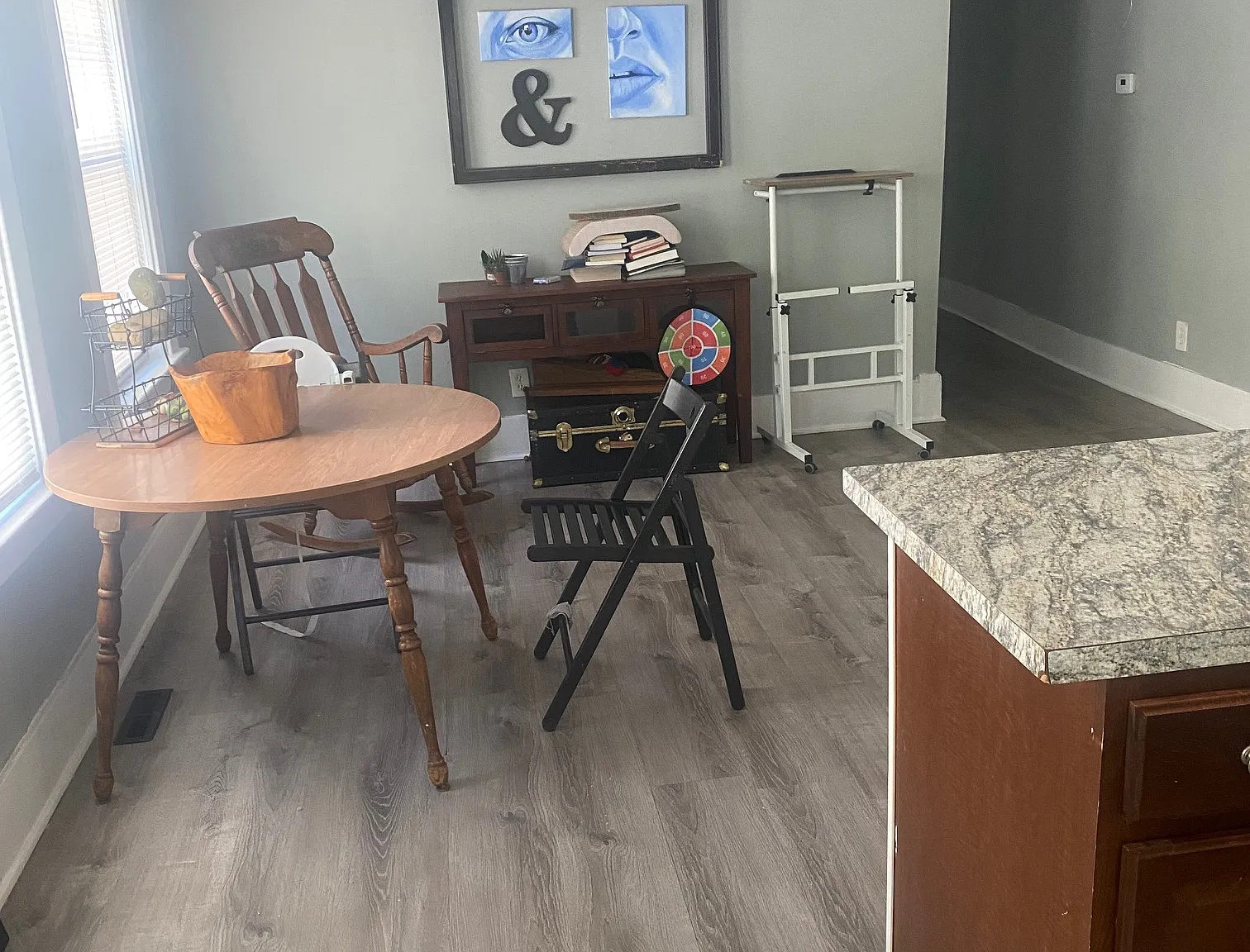 2 bed, 1000 sqft, $1,600 — Photo 2