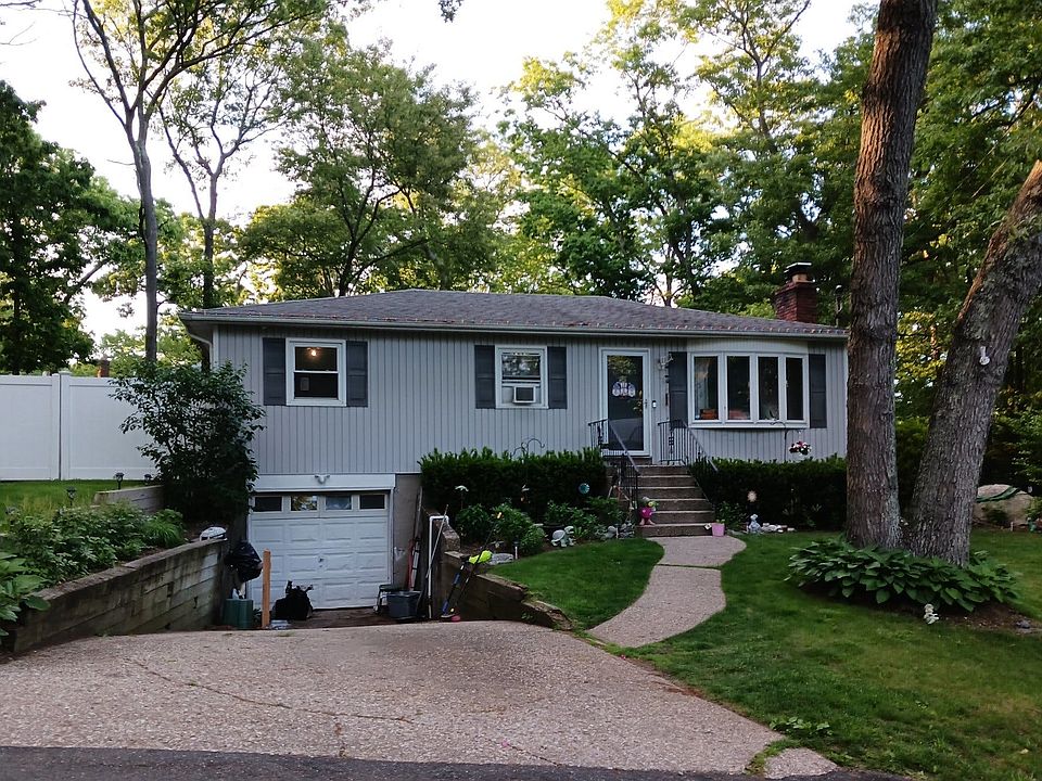 45 Plandome Rd, Sound Beach, NY 11789 Zillow