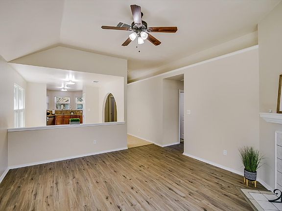 5th image of 1605 Southwestern Trl