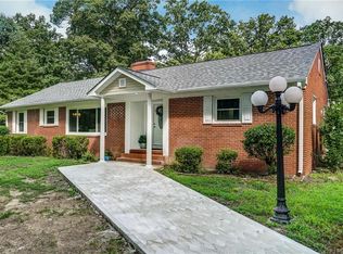 9622 W Huguenot Rd, Richmond, VA 23235