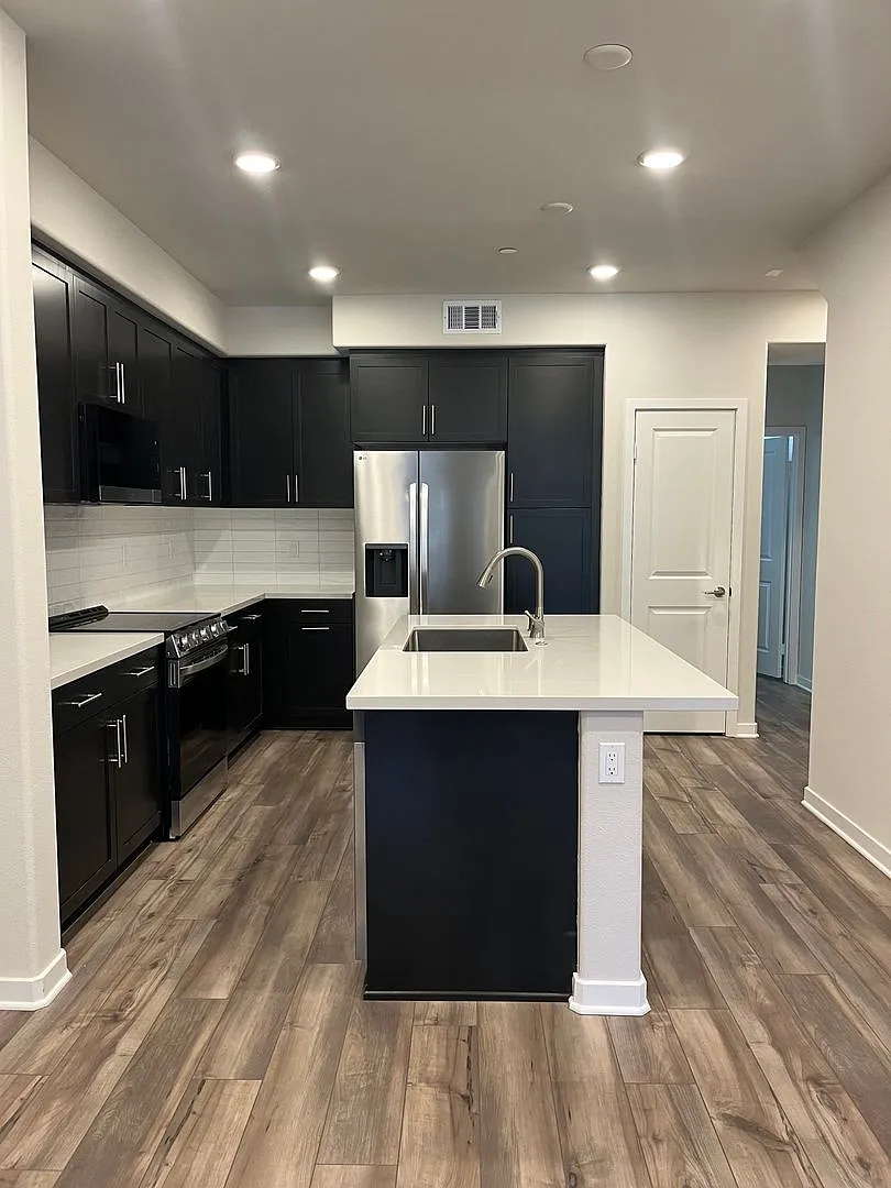 Stunning 3-Story 2026 Construction | 3 Beds, 3 Baths | 2-Car Garage | Fully Equipped Kitchen — Photo 1