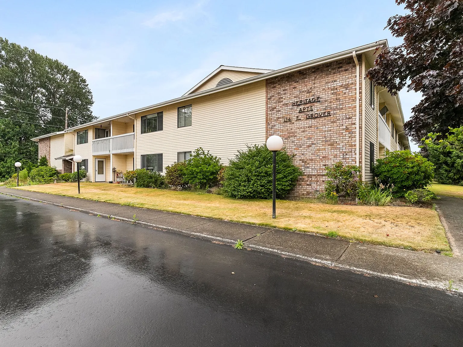 Heart of Downtown Lynden - Heritage Apartments — Photo 1