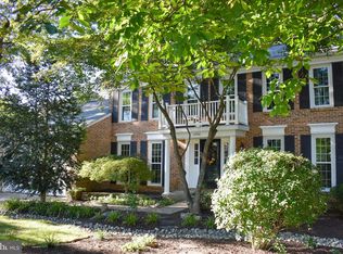 10720 Bear Oak Ct, Burke, VA 22015