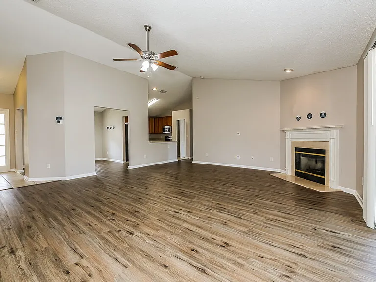 13919 Ridgewick Dr — Photo 5