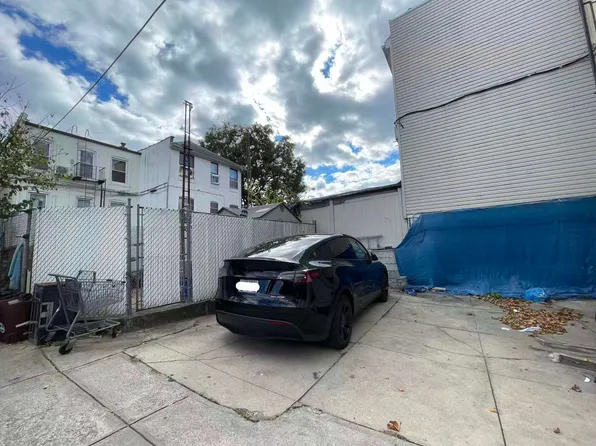 81 Bay 7th Street image 15 of 15