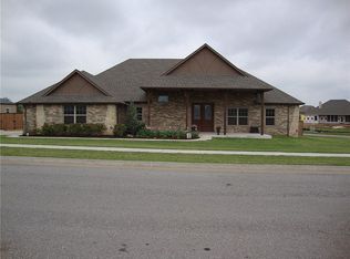 9917 Artena Ct, Yukon, OK 73099