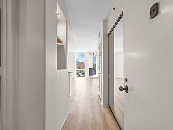 3rd image of 1212 Nuuanu Ave #13801