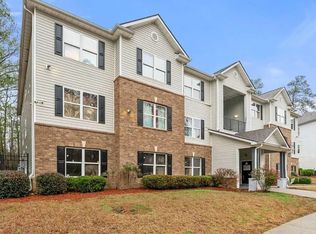 8102 Fairington Village Dr #8102, Lithonia, GA 30038