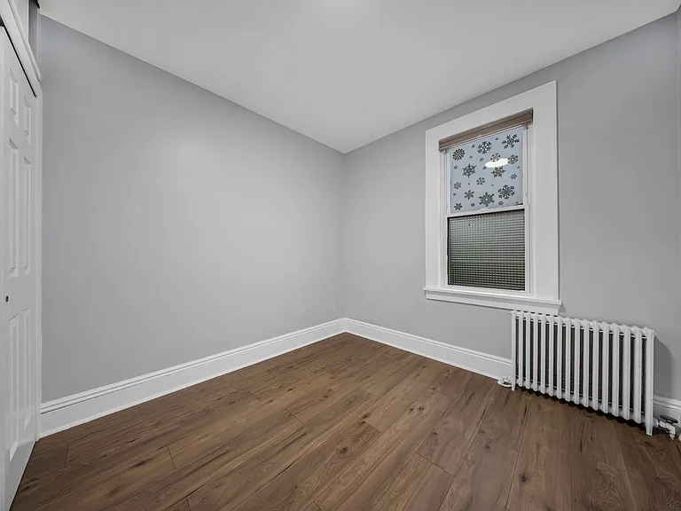 15 Tuttle St #1 — Photo 4