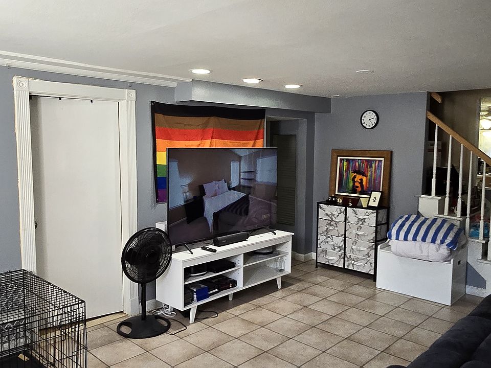 1st image of 19 Crossgate Rd #0