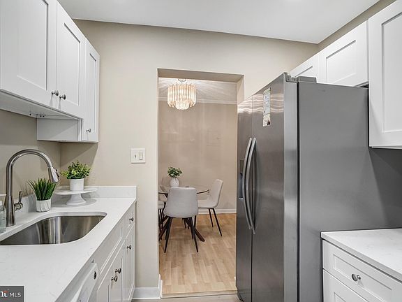 5th image of 2839 Kalmia Lee Ct #A101