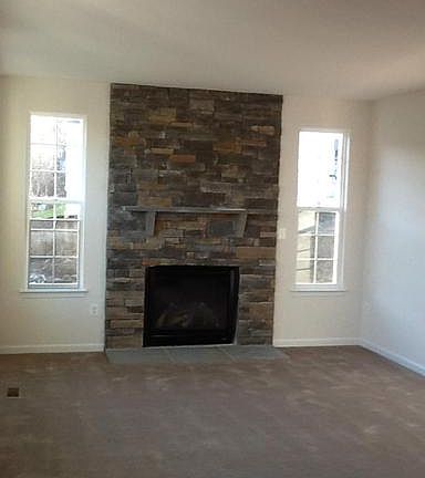 3rd image of 35529 Hudson St