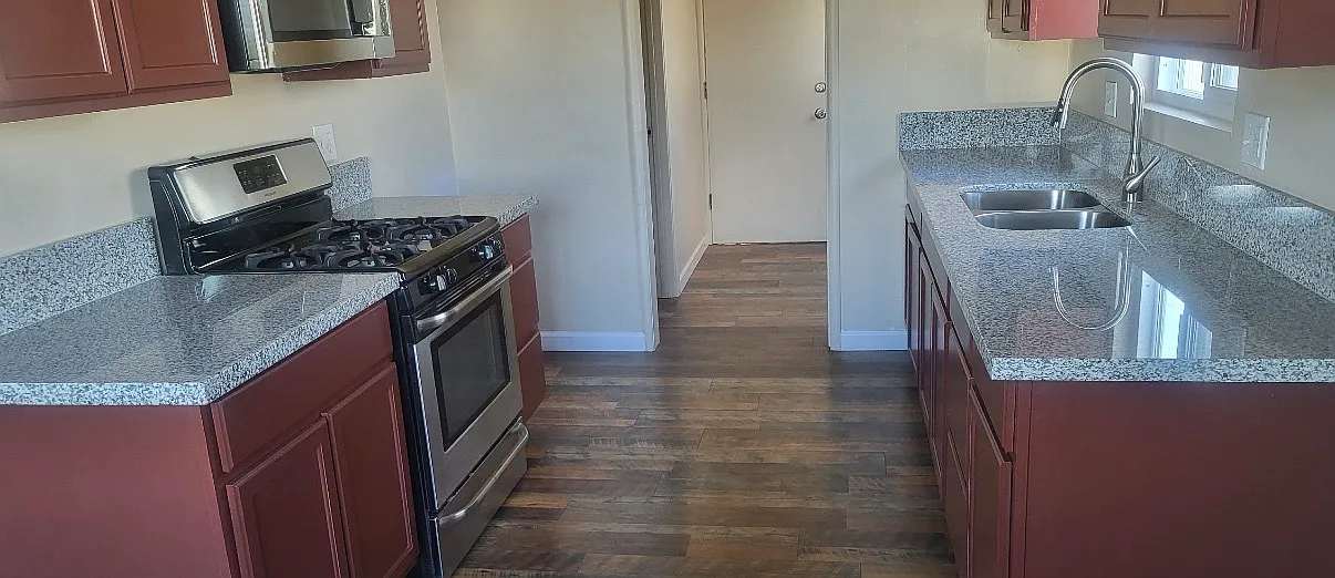 3 bed, 1185 sqft, $1,800 — Photo 4