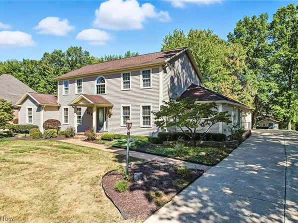 3682 Sperone Ct, Canfield, OH 44406