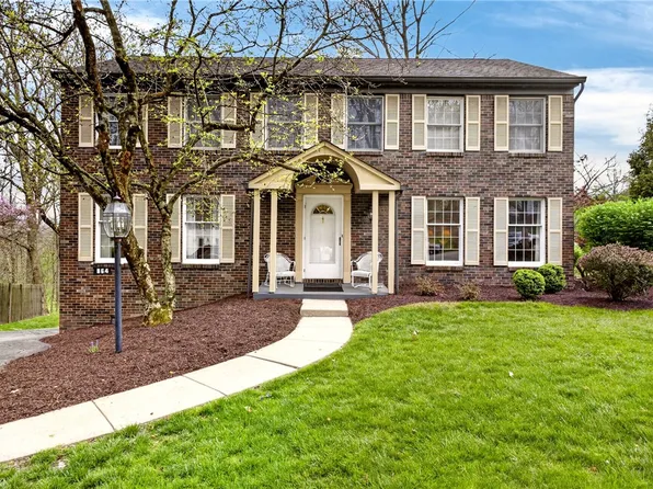 864 Eisenhower Dr, Pittsburgh, PA 15228