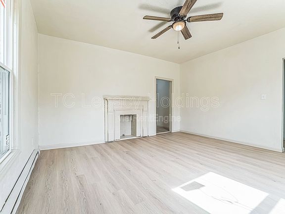 4th image of 419 Walnut Ave