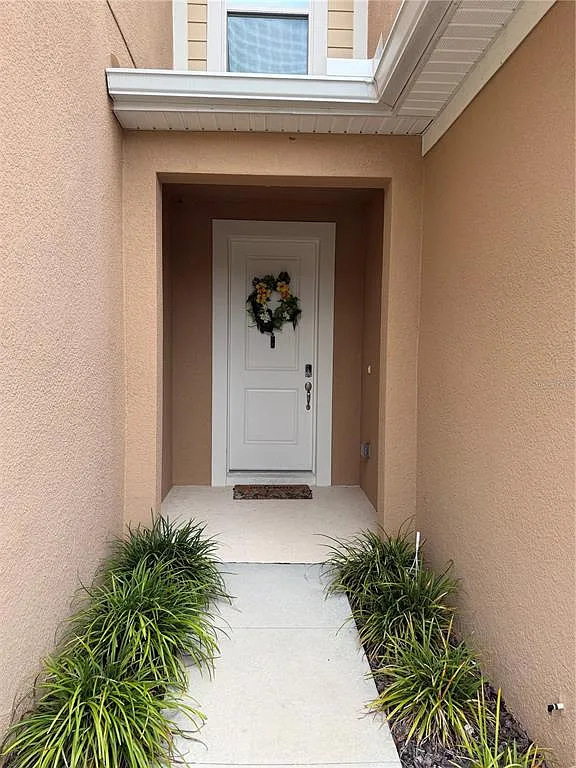 3 bed, 2.5 bath, 1614 sqft, $2,350 — Photo 3