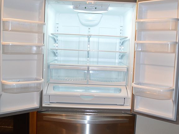 Refridgerator