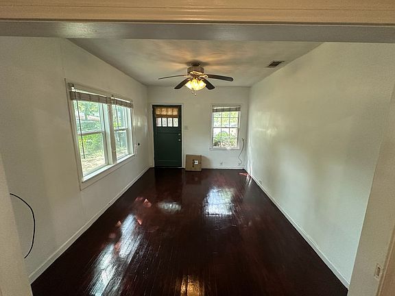 2nd image of 1016 Mead St
