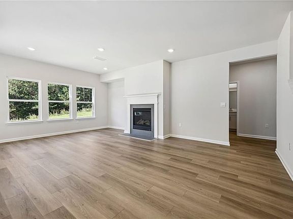 4th image of 1648 High Falls Ln