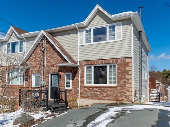 68 Royal Masts Way, Bedford, NS B4A 4B7