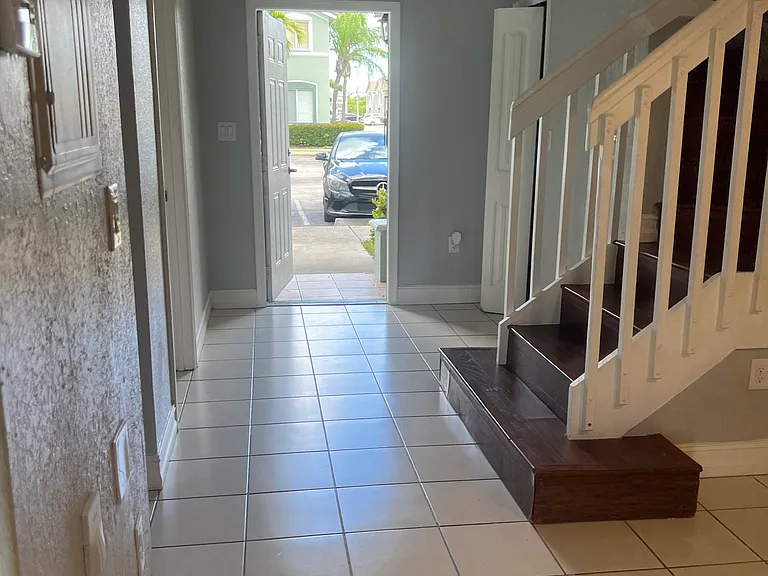 2606 SE 15th Pl — Photo 6