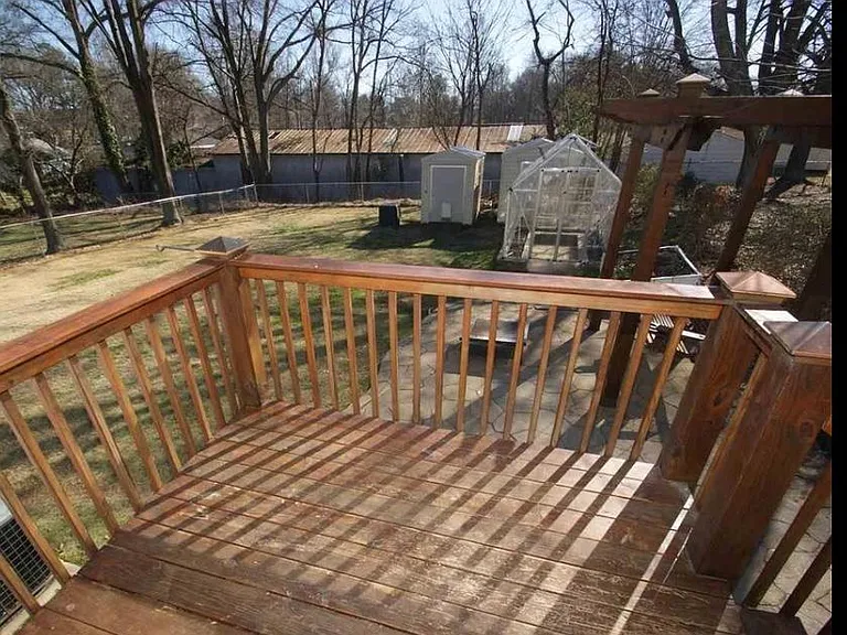 121 Connecticut Ave — Photo 15