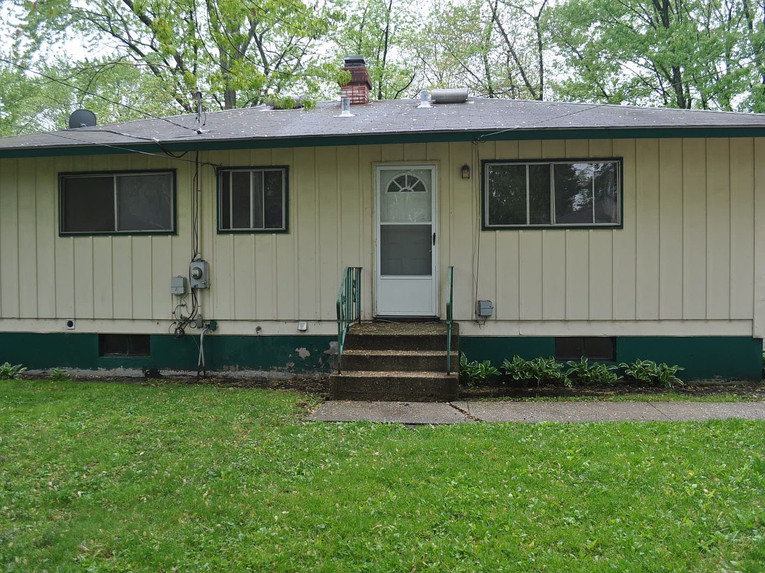 22335 Strassburg Ave, Sauk Village, IL 60411 Zillow