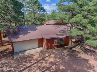 2146 Indian Trl, Overgaard, AZ 85933