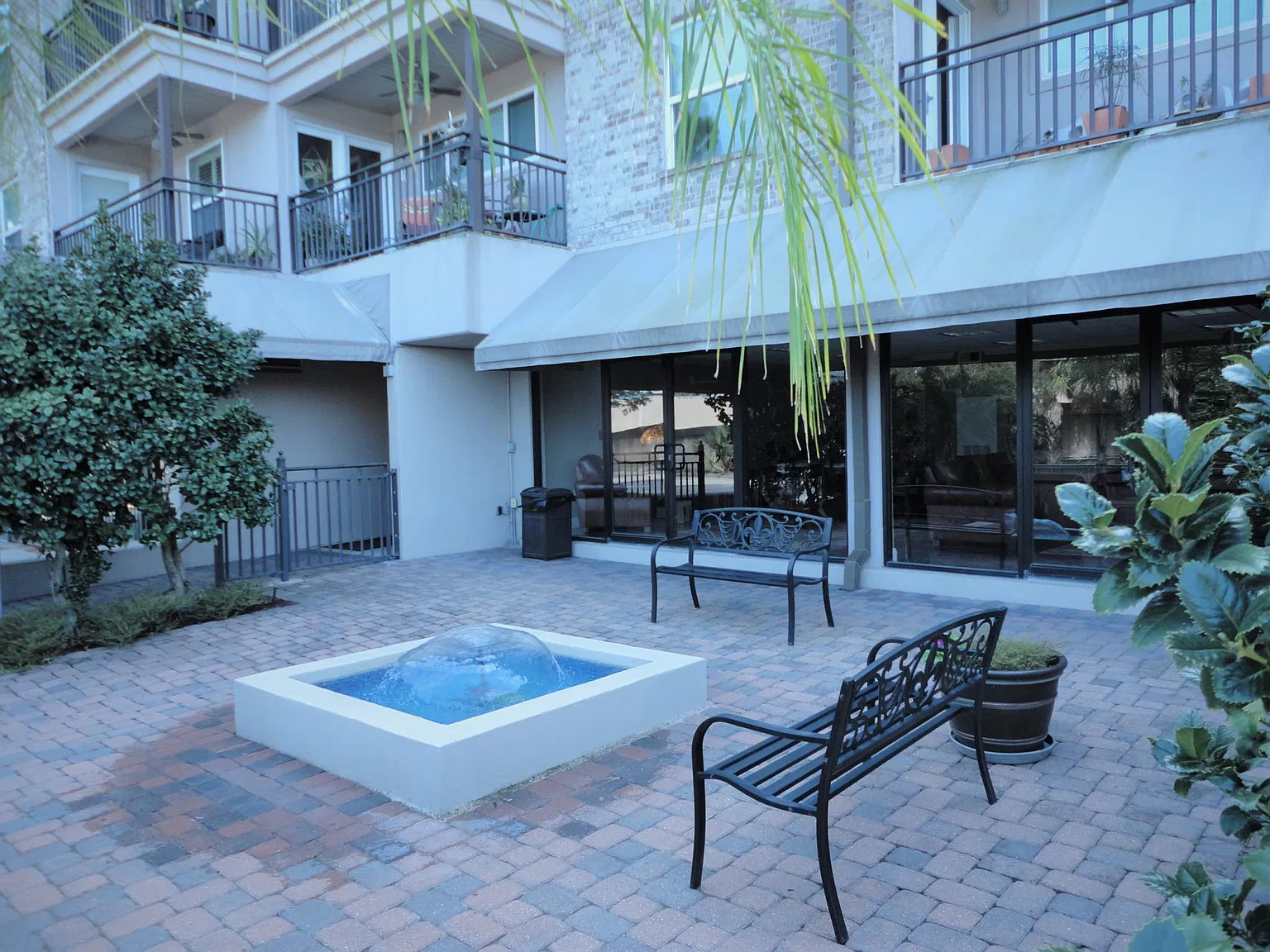 1 bed, 850 sqft, $1,475 — Photo 1