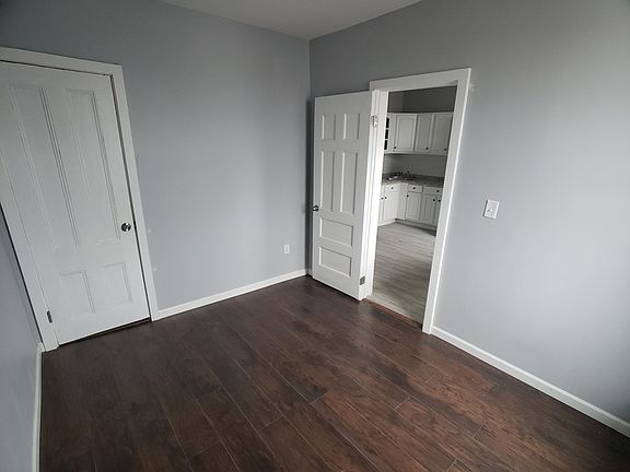 5th image of 143 Linden St APT 3