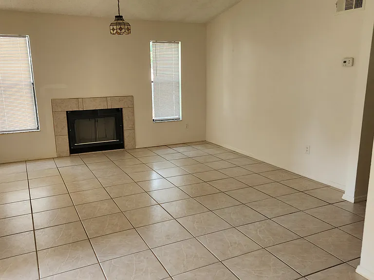 2956 S Semoran Blvd — Photo 2