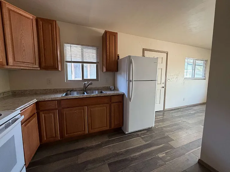 3200 N Victor Rd #C — Photo 10
