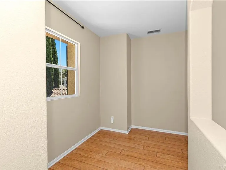 1560 Eden Ct — Photo 21